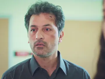 La reacción de Arif y Piril al ver a Bahar y Sarp durmiendo juntos La reacción de Arif y Piril al ver a Bahar y Sarp durmiendo juntos