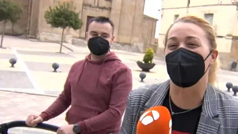 Vecinos de Fuentesaúco, en Zamora Sociedad