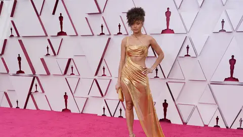 Andra Day, nominada por su trabajo en 'Estados Unidos contra Billie Holiday' con un vestido muy sexy Alfombra roja Premios Oscar 2021