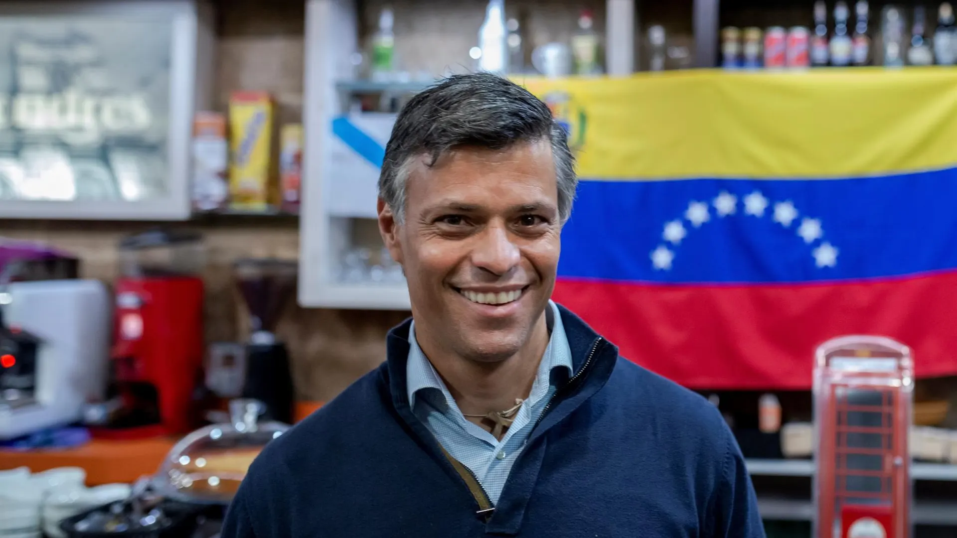 Apoyo a leopoldo L&oacute;pez tras cancelarse un acto en la Complutense