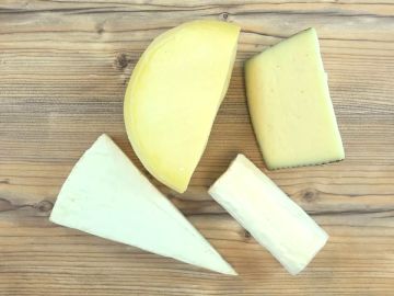 Así es como deberías cortar cada tipo de queso