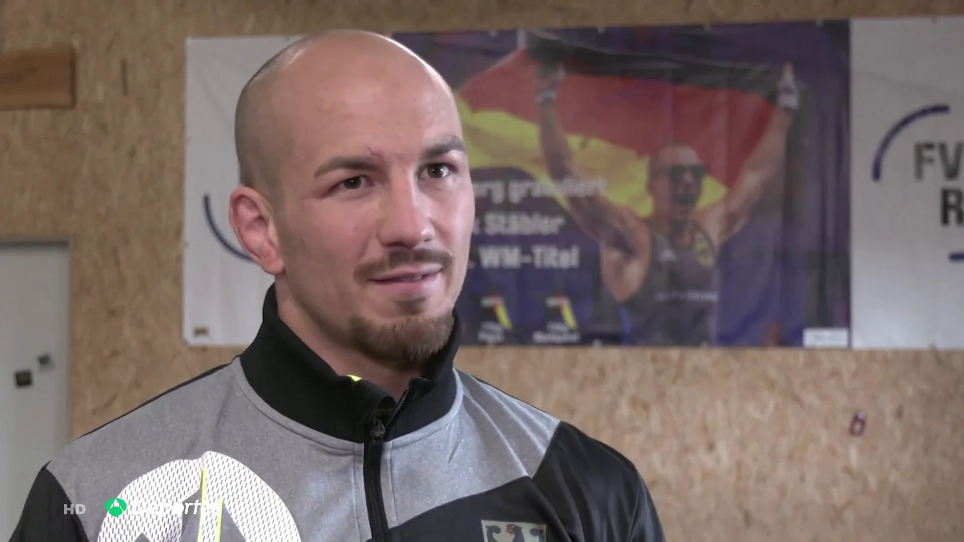 Frank St&auml;bler, campe&oacute;n alem&aacute;n de lucha grecorromana
