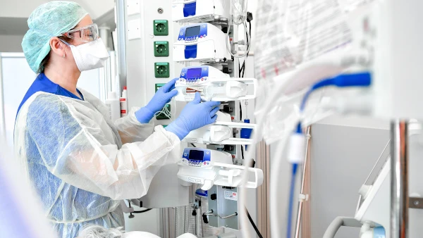 Imagen de la UCI de un hospital Imagen de la UCI de un hospital