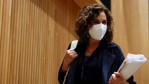 La Ministra de Hacienda María Jesús Montero, a su llegada al Congreso de los Diputados La Ministra de Hacienda María Jesús Montero, a su llegada al Congreso de los Diputados