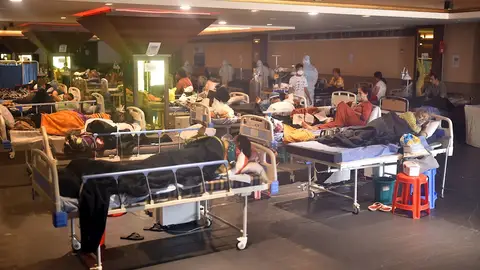 Pacientes ingresados por coronavirus en nueva Delhi Pacientes ingresados por coronavirus en nueva Delhi