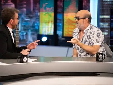 El consejo de Pedro Almodóvar a Javier Cámara tras 'Hable con ella': "Tienes que estudiar inglés" El consejo de Pedro Almodóvar a Javier Cámara tras 'Hable con ella': "Tienes que estudiar inglés"