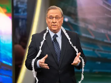 Florentino Pérez, con una 'superliga' en 'El Hormiguero 3.0': "Se han ido todos del grupo de WhatsApp" Florentino Pérez, con una 'superliga' en 'El Hormiguero 3.0': "Se han ido todos del grupo de WhatsApp"