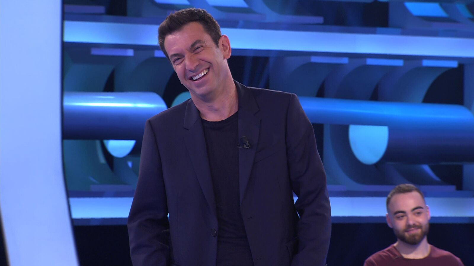¡Intenta picar a Arturo! Borja dedica la huella al “mejor presentador de la tele” en ‘¡Ahora caigo!’
