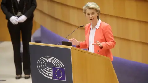 La presidenta de la Comisión Europea, Ursula von der Leyen Coronavirus
