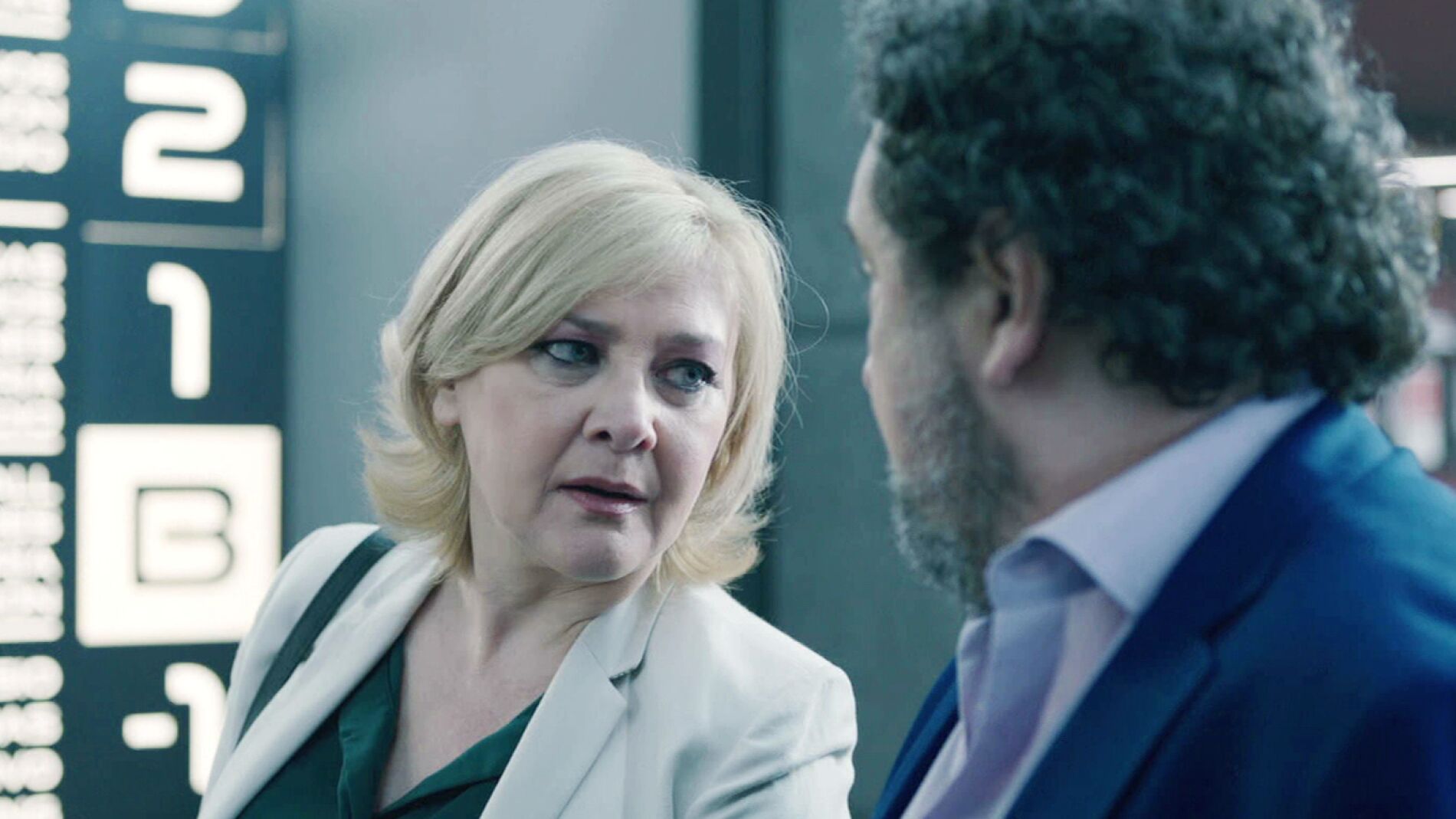 Llega Dolores a 'Los hombres de Paco': "&iquest;Te parece suficiente confianza o te presento a mis padres?"