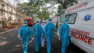 La OMS advierte de que la variante india del coronavirus es m&aacute;s contagiosa y resistente a vacunas
