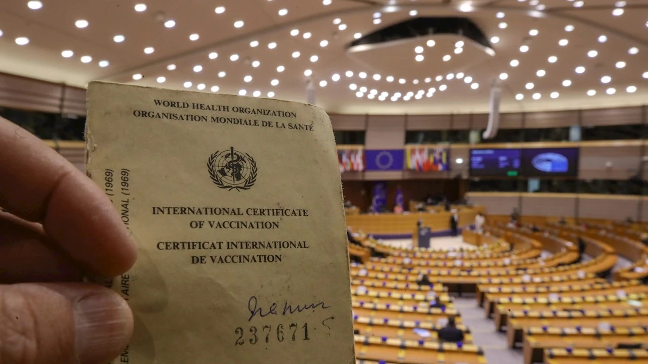 El Parlamento Europeo vota sobre el pasaporte COVID enfrentado a los Estados miembros El Parlamento Europeo vota sobre el pasaporte COVID enfrentado a los Estados miembros