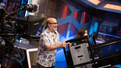 ¡A los mandos! Javier Cámara, más cámara que nunca en 'El Hormiguero 3.0'
