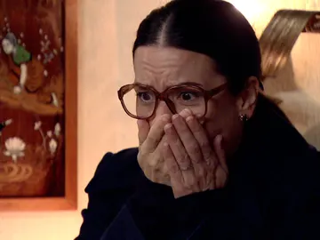 Toda la verdad sobre la muerte de Juan: Manolita confiesa ante la atónita mirada de Marcelino Toda la verdad sobre la muerte de Juan: Manolita confiesa ante la atónita mirada de Marcelino