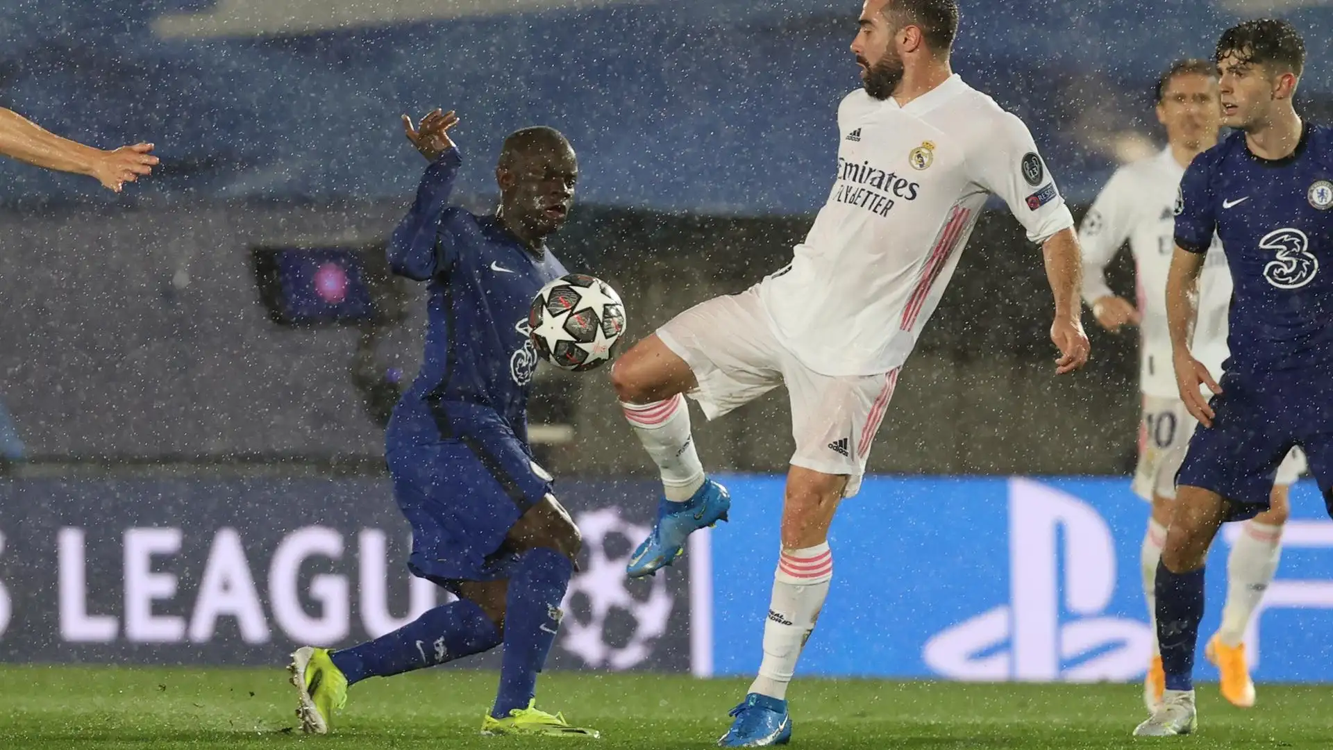 Dani Carvajal se vuelve a lesionar y dice adiós a la temporada Dani Carvajal se vuelve a lesionar y dice adiós a la temporada