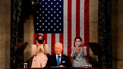 Joe Biden junto a Kamala Harris y Nancy Pelosi Joe Biden junto a Kamala Harris y Nancy Pelosi