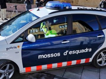 Un hombre en estado grave tras recibir un tiro en el pecho en una terraza del Eixample, en Barcelona