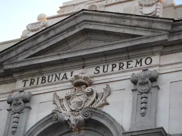 El Tribunal Supremo avala la decisión del TSJ de Andalucía que deniega la obligatoriedad del certificado Covid-19 El Tribunal Supremo avala la decisión del TSJ de Andalucía que deniega la obligatoriedad del certificado Covid-19