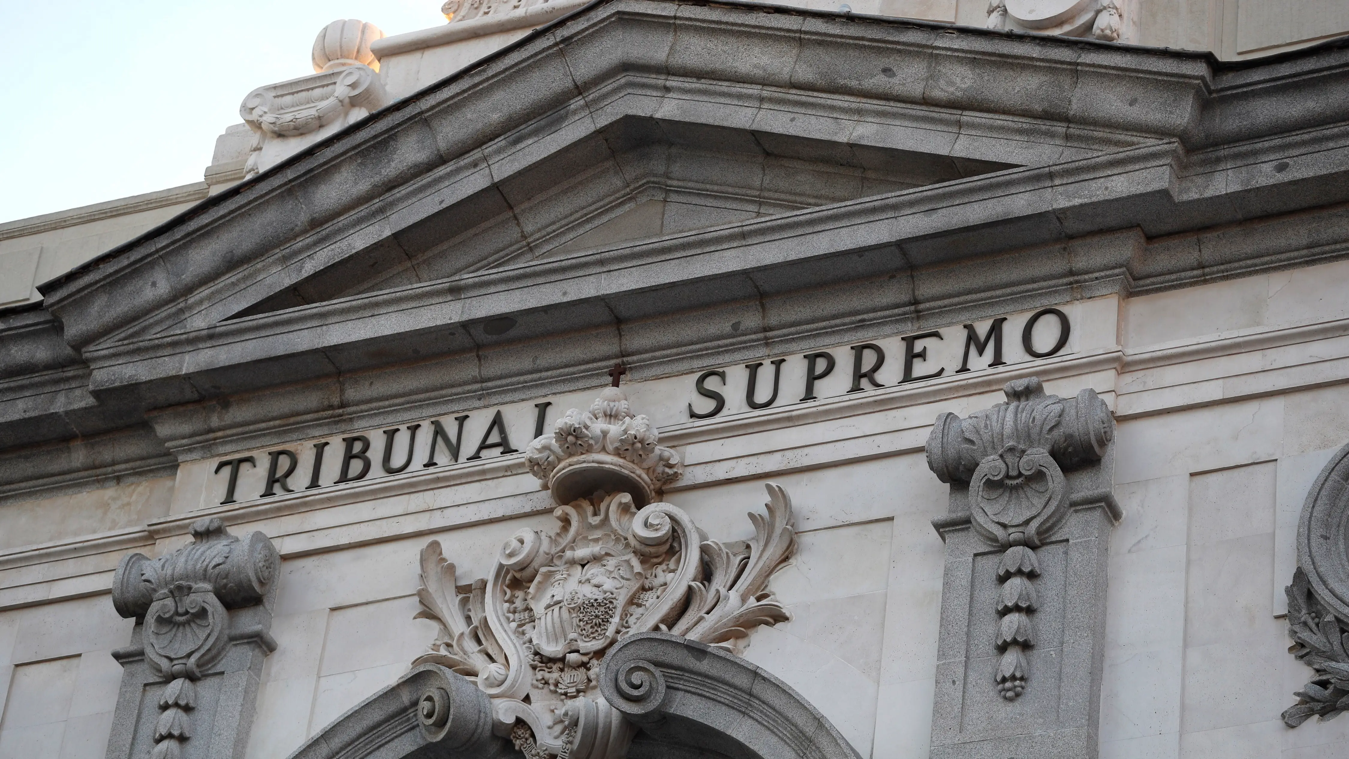 El Tribunal Supremo avala la decisión del TSJ de Andalucía que deniega la obligatoriedad del certificado Covid-19 El Tribunal Supremo avala la decisión del TSJ de Andalucía que deniega la obligatoriedad del certificado Covid-19