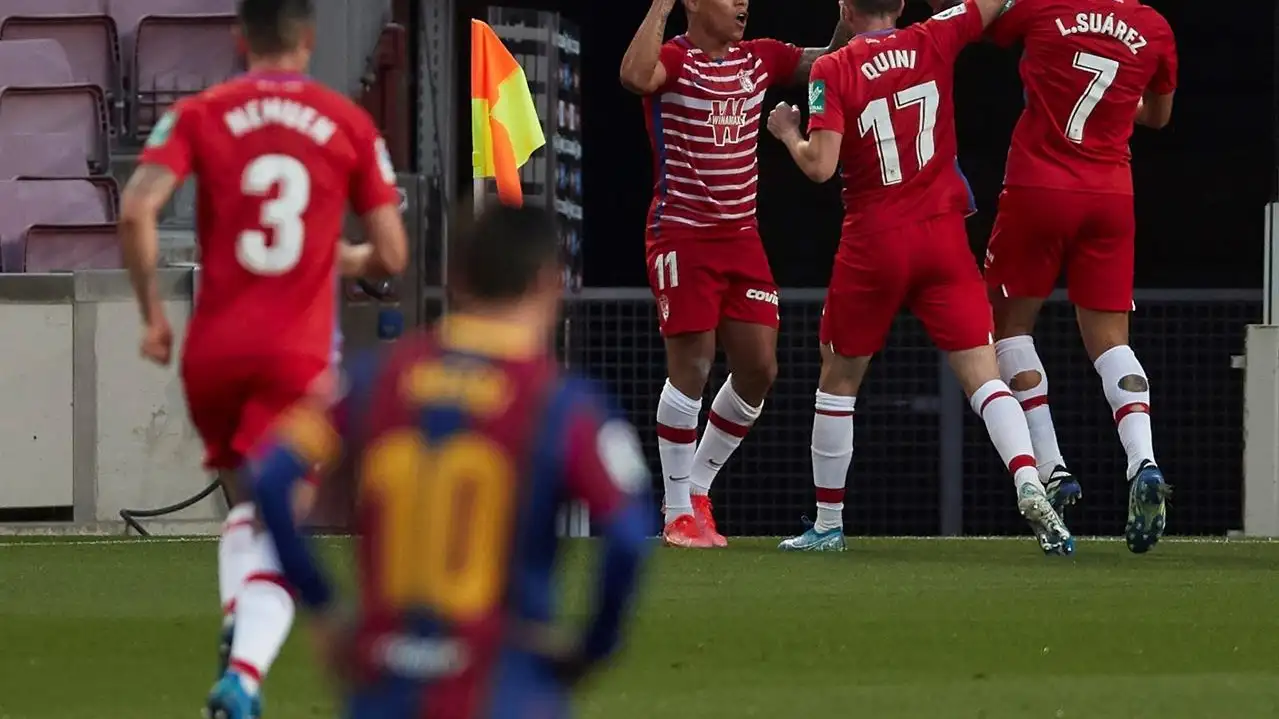 El Granada da la sorpresa en el Camp Nou y el Barcelona no asalta el liderato de la Liga El Granada da la sorpresa en el Camp Nou y el Barcelona no asalta el liderato de la Liga