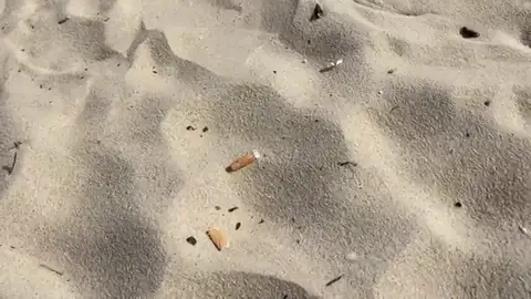 Imagen archivo colillas en la playa Imagen archivo colillas en la playa