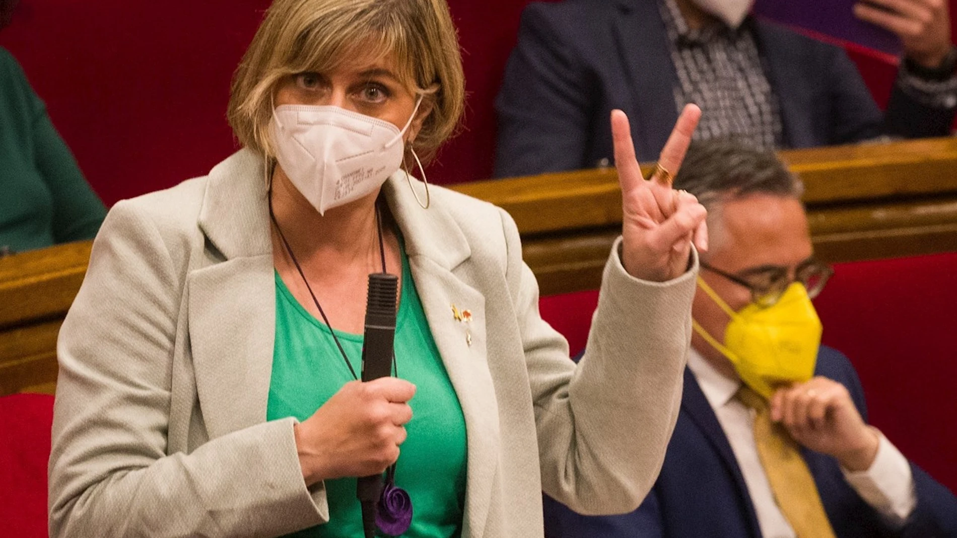 La consellera de Salud, Alba Vergès, durante el pleno del Parlament