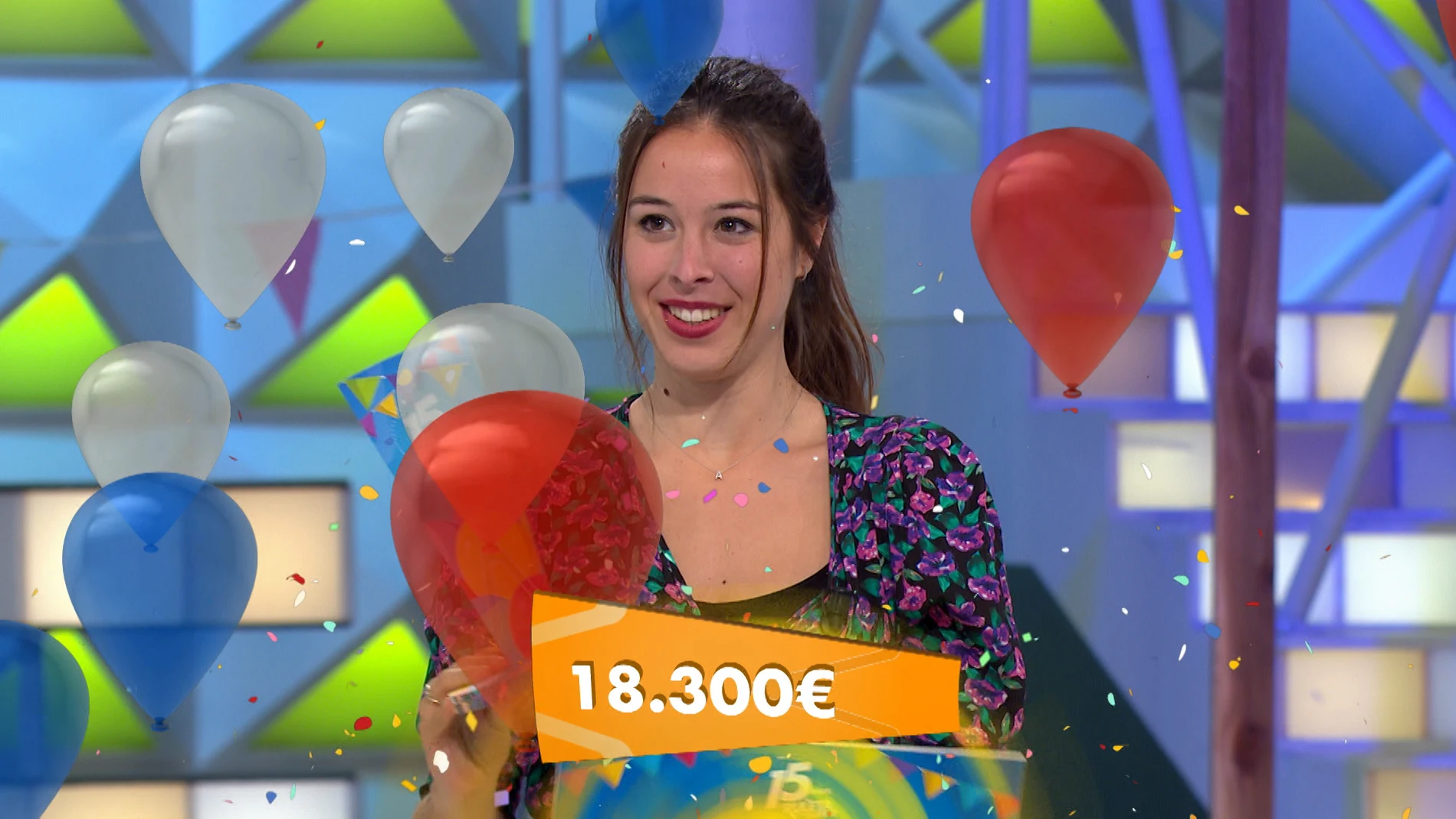 Alicia se proclama como ganadora del 15 aniversario de ‘La ruleta de la suerte’: ¡Se lleva 18.300€!