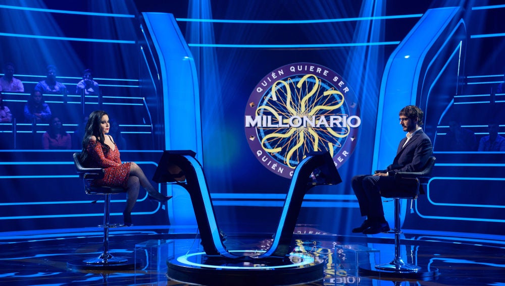 Ponte a prueba con las mismas preguntas que Alaska, Edu Soto y Lydia Valentín en '¿Quién quiere ser millonario?'