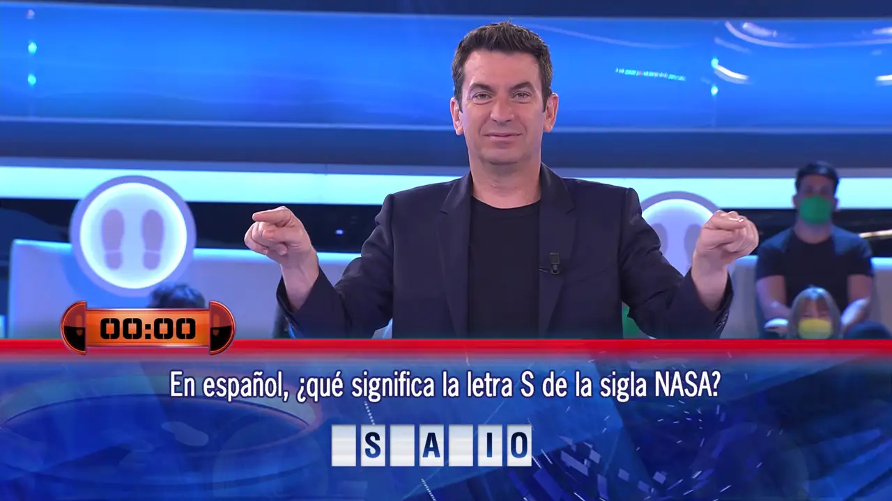Arturo Valls consulta el VAR hasta en dos ocasiones en ‘¡Ahora caigo!’