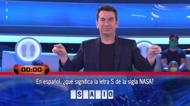 Arturo Valls consulta el VAR hasta en dos ocasiones en ‘¡Ahora caigo!’