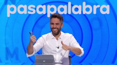 ¿Está a la altura del ‘abril-cerral’? La comparación de Roberto Leal tras la ocurrencia de Enrique Arce en la ‘Sopa de Letras’