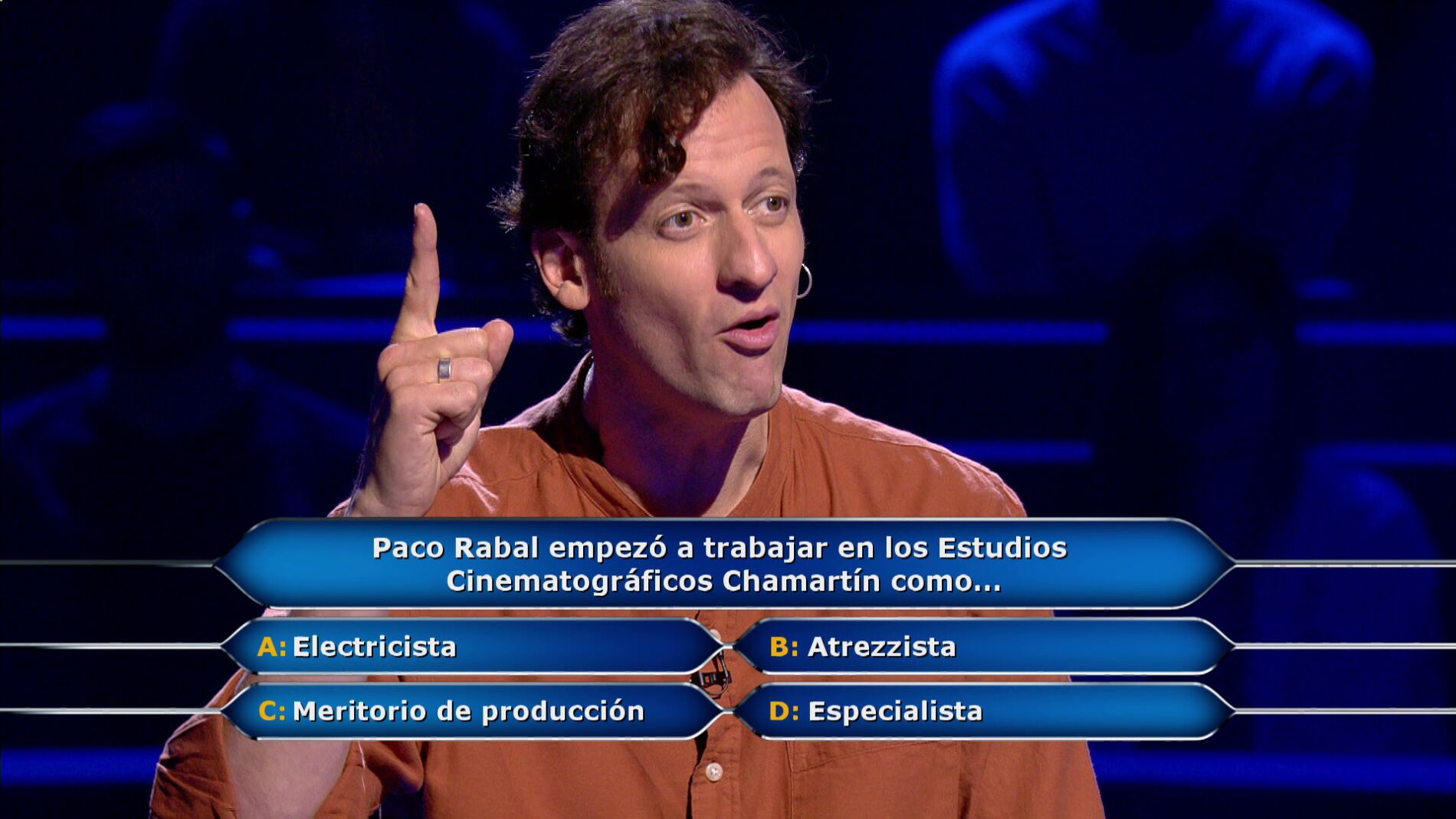 &iexcl;Lo ha bordado! Edu Soto llena el plat&oacute; de aplausos tras una magn&iacute;fica imitaci&oacute;n a Paco Rabal en &lsquo;&iquest;Qui&eacute;n quiere ser millonario?&rsquo;