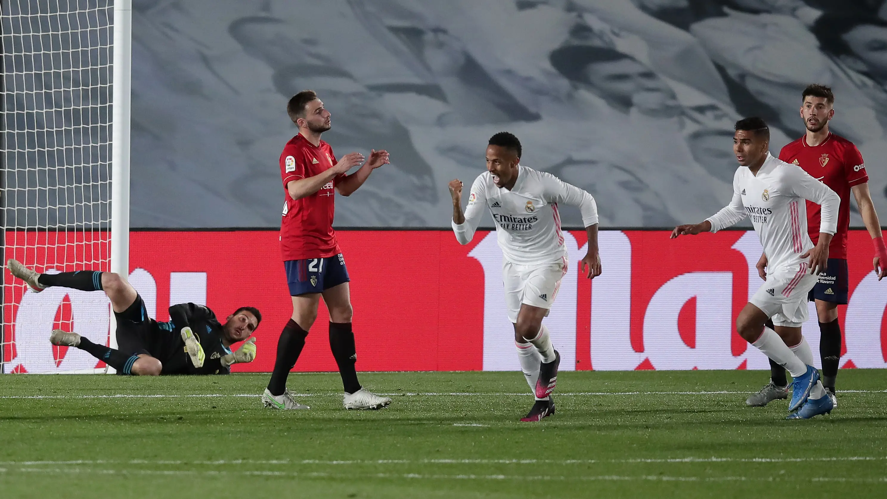 Militao y Casemiro permiten al Real Madrid seguir vivo en la lucha por la Liga Santander