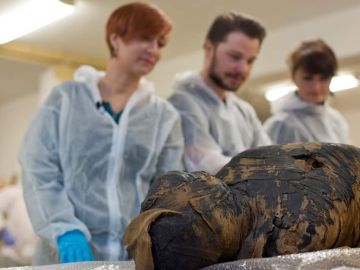 La primera momia emabarazada de la historia