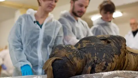 La primera momia emabarazada de la historia La primera momia emabarazada de la historia