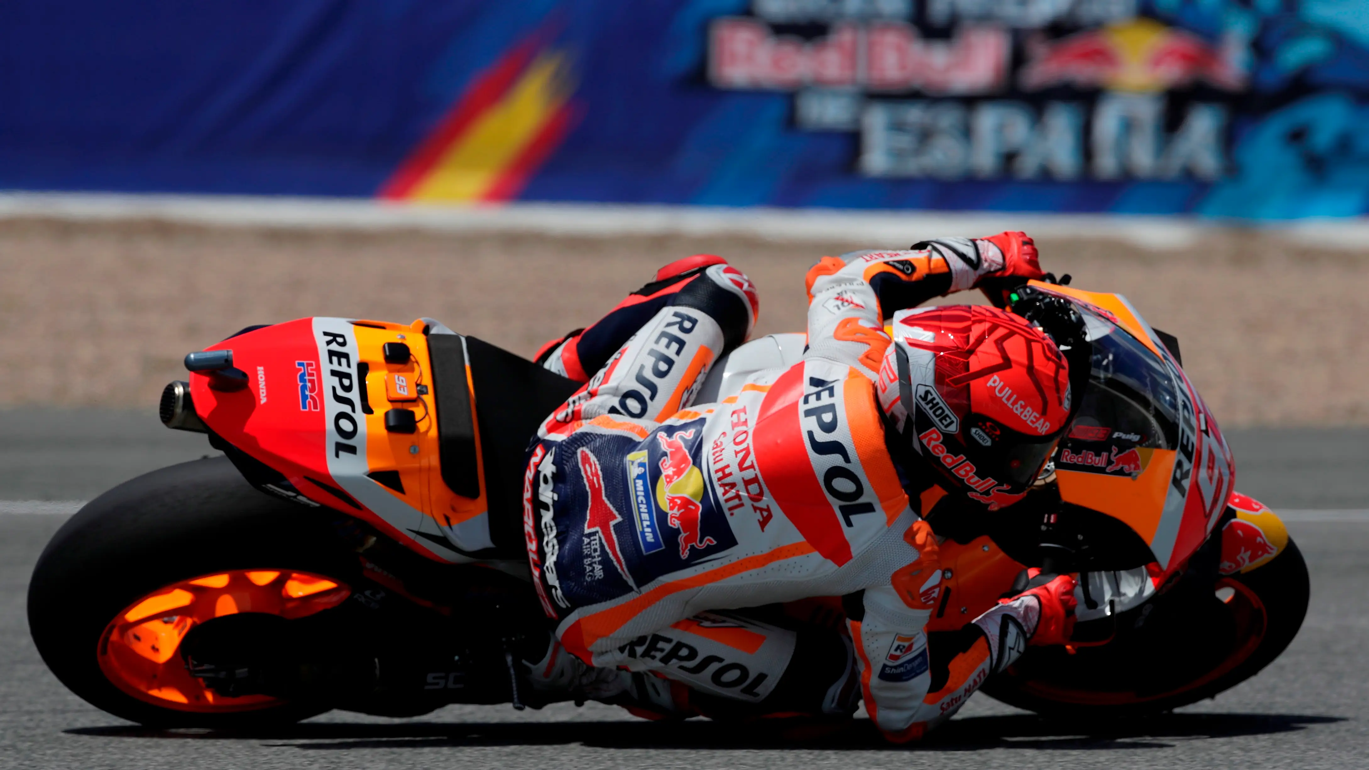 Márc Márquez sufre una "gran contusión cervical y de espalda" tras una grave caída en Jeréz Márc Márquez sufre una "gran contusión cervical y de espalda" tras una grave caída en Jeréz