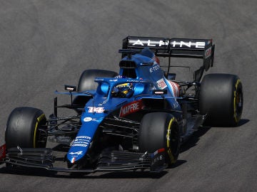 Fernando Alonso remonta del 13º al 8º en el Gran Premio de Portugal: así fue el show del asturiano