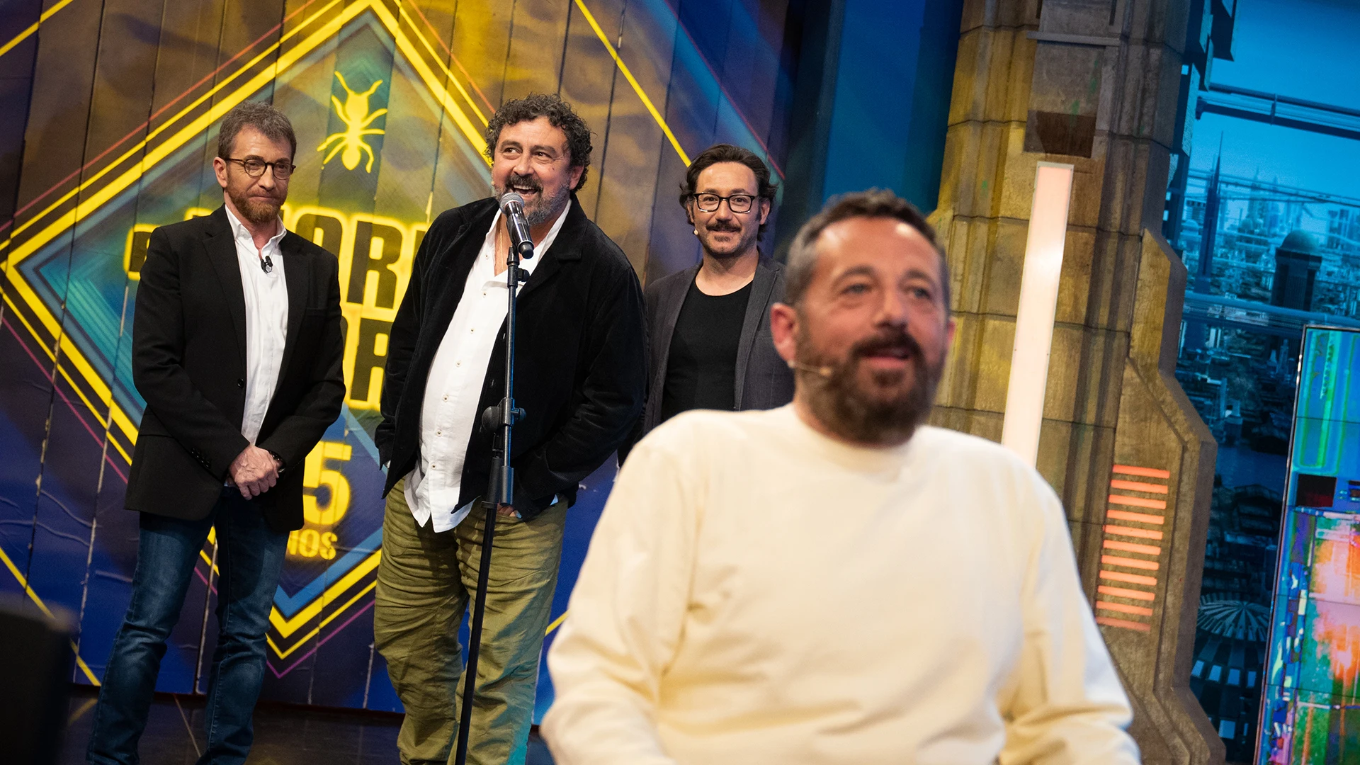 Eructos, cacareos y besitos: ¿cuánto se conocen Paco Tous, Pepón Nieto y Carlos Santos entre ellos? Eructos, cacareos y besitos: ¿cuánto se conocen Paco Tous, Pepón Nieto y Carlos Santos entre ellos?