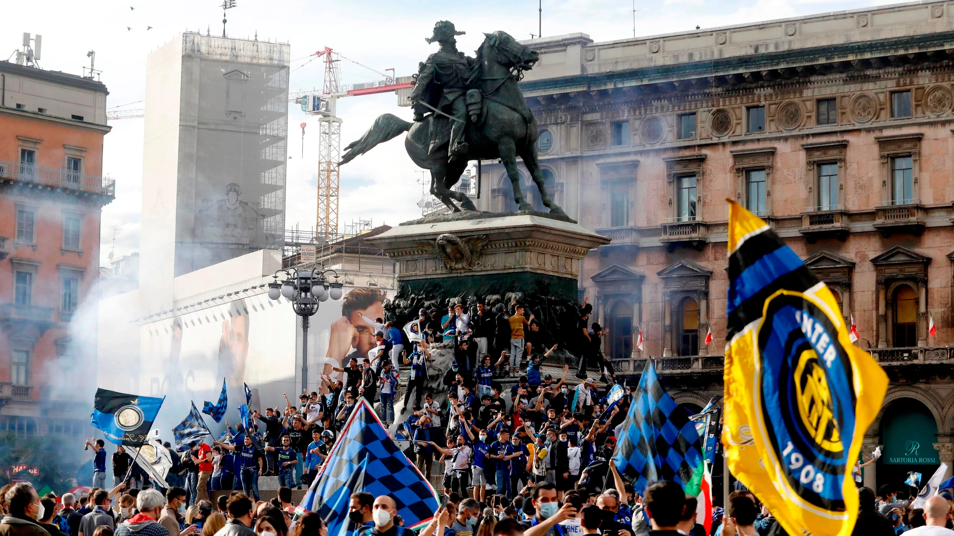 Los aficionados del Inter celebran el t&iacute;tulo de la Serie A