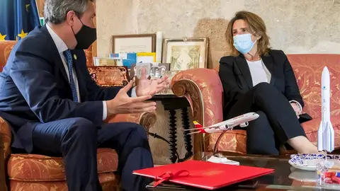 La vicepresidenta cuarta y ministra para la Transición Ecológica y el Reto Demográfico, Teresa Ribera, junto al alcalde de Sevilla, Juan Espadas La vicepresidenta cuarta y ministra para la Transición Ecológica y el Reto Demográfico, Teresa Ribera, junto al alcalde de Sevilla, Juan Espadas