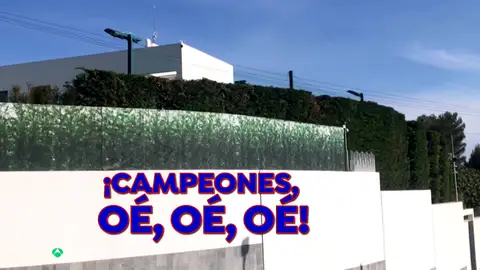 Comida de la plantilla en casa de Leo Messi Comida de la plantilla en casa de Leo Messi