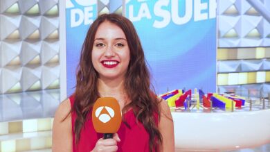 La emoción supera a Marta al llevarse el coche de 'La ruleta de la suerte': 