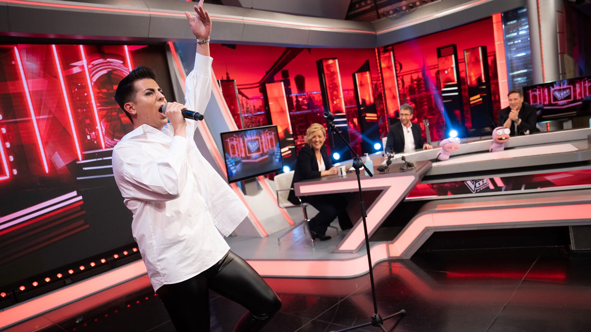 Carlos Latre se convierte en coach de 'La Voz' durante la sección de Trancas y Barrancas: "No canta un pimiento"