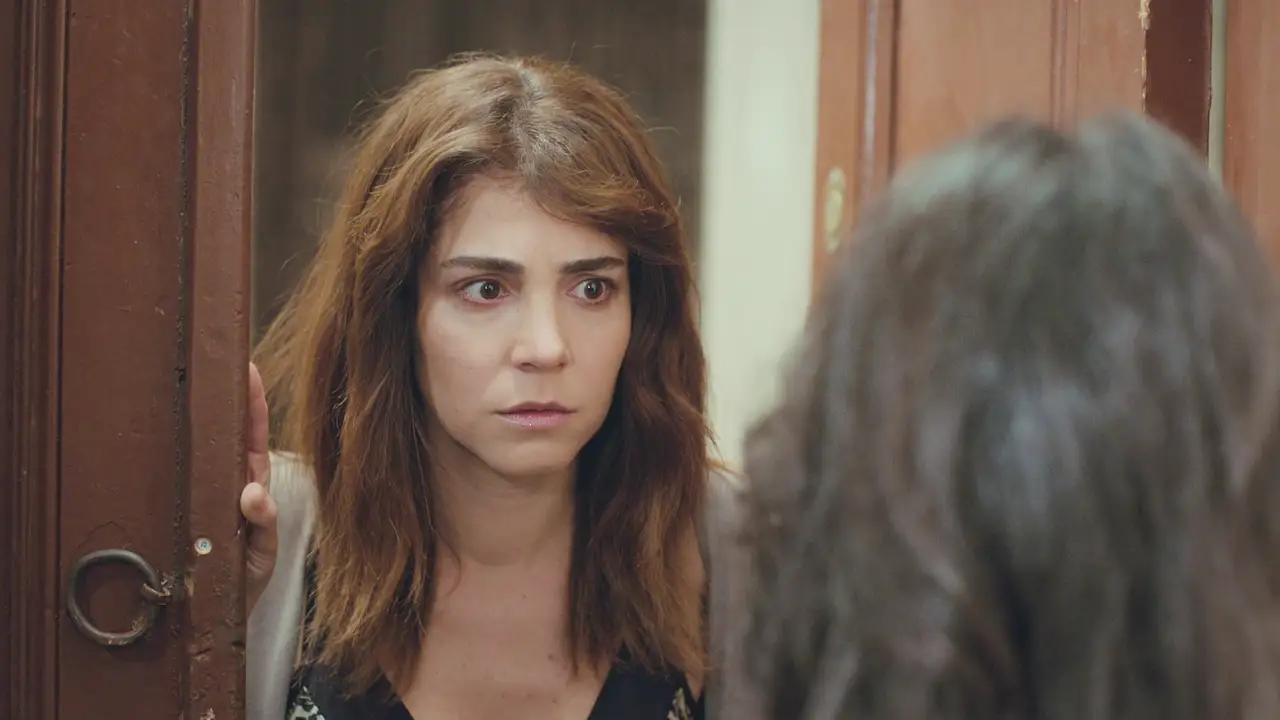 ‘Mujer’, esta noche a las 22:45 horas: Ceyda arrastra a Bahar a la trampa de Bersan