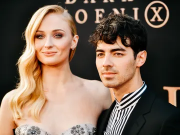 Sophie Turner comparte fotos inéditas de su boda secreta en Las Vegas y revela cómo fue vestida  Sophie Turner comparte fotos inéditas de su boda secreta en Las Vegas y revela cómo fue vestida