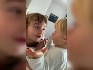 El tierno vídeo de Anna y Olivia, las niñas desaparecidas en Tenerife, que su madre pide que se difunda El tierno vídeo de Anna y Olivia, las niñas desaparecidas en Tenerife, que su madre pide que se difunda