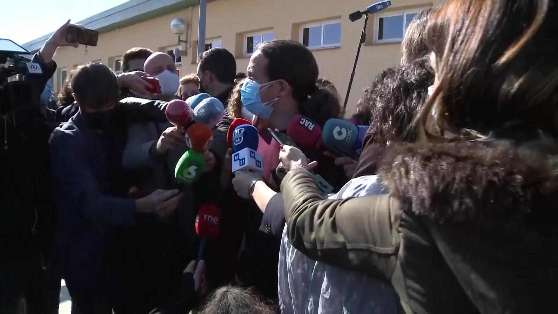 Pablo Iglesias, el segundo en votar en las elecciones de Madrid: " Pablo Iglesias, el segundo en votar en las elecciones de Madrid: "