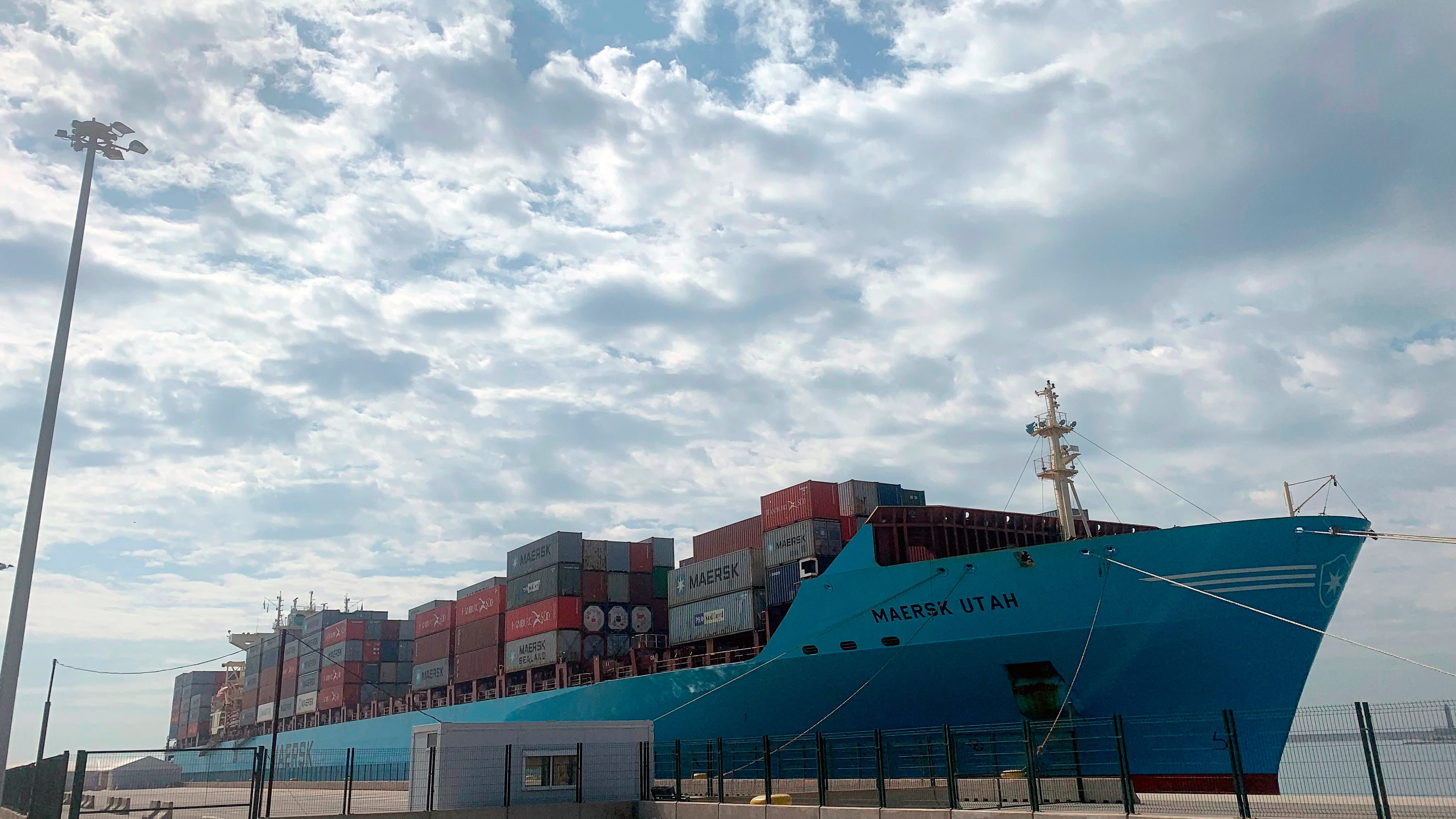 Confirman 13 positivos por coronavirus en los dos barcos en cuarentena en Valencia