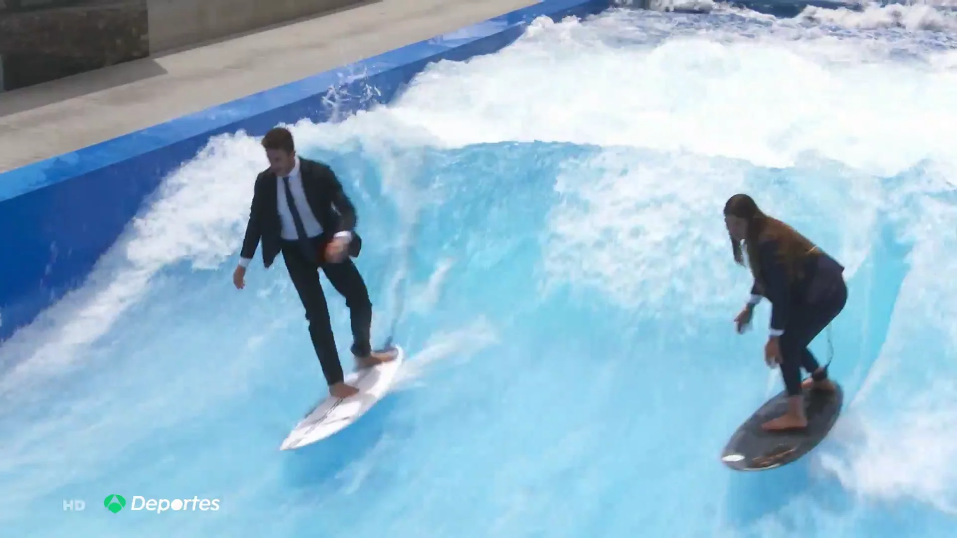 Los surfitas Andy Criere y Garazi Sánchez, en City Wave Madrid: "El mundo evoluciona y ahora se puede surfear en Madrid" Los surfitas Andy Criere y Garazi Sánchez, en City Wave Madrid: "El mundo evoluciona y ahora se puede surfear en Madrid"