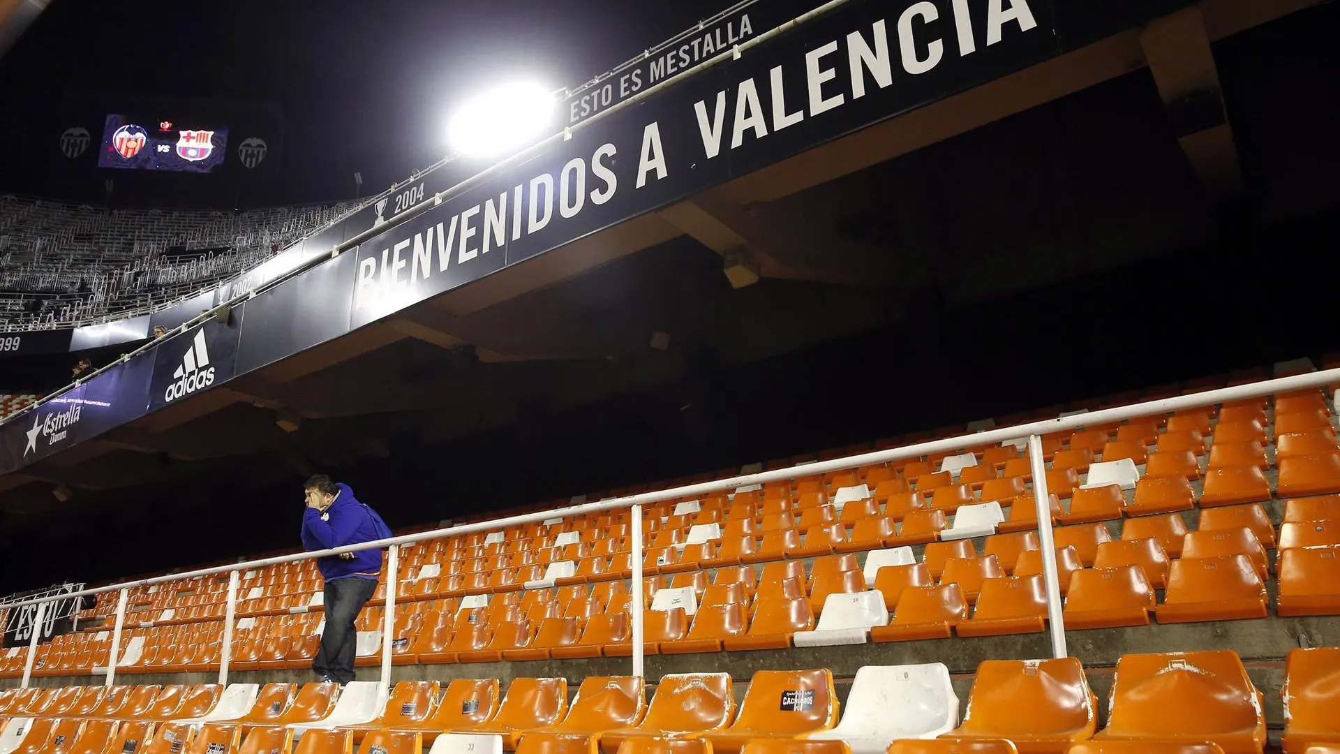  Mestalla ya se prepara para recibir a 5.000 aficionados en la vuelta del p&uacute;blico a varios estadios de la Liga